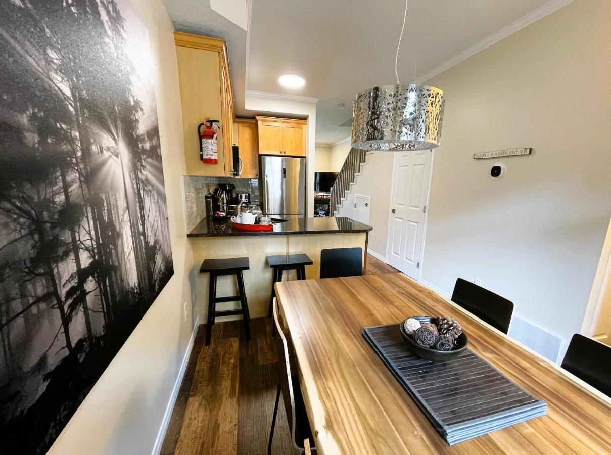 Renovated Chalet At Mystic Springs, Mountain Views, Pets Welcome! Canmore Ngoại thất bức ảnh